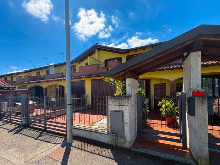 Casa quadrilocale in vendita in Via Roma, Centro, Gropello Cairoli