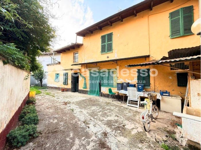 Casa con 6 locali in vendita in Via Roma, Fontanetto Po