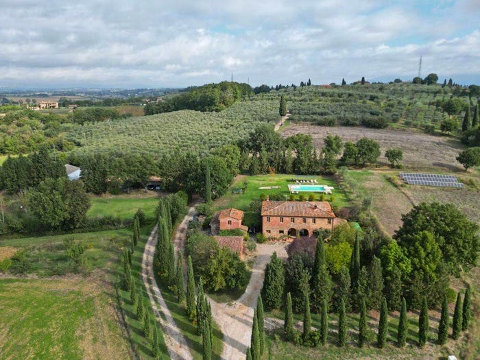 Casa con 6 locali in vendita in Corso Vittorio Emanuele, Centro, Foiano della Chiana