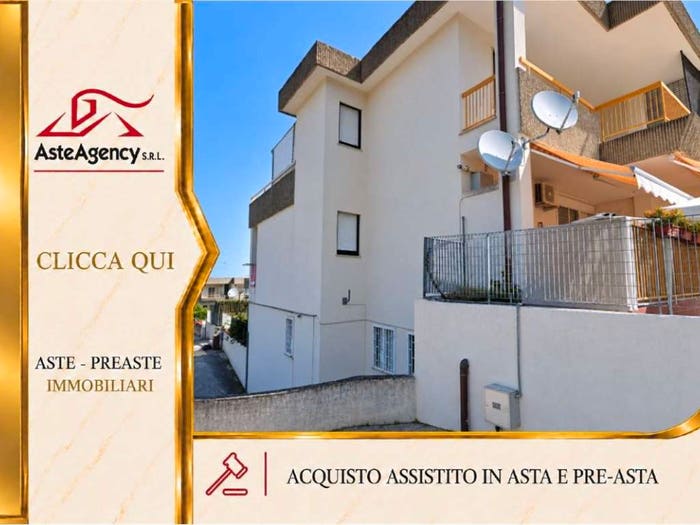 Appartamento quadrilocale in vendita in Via di vittorio, Rodi Garganico