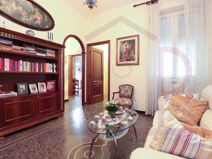 Appartamento quadrilocale in vendita in Via Donghi, San Fruttuoso, Genova