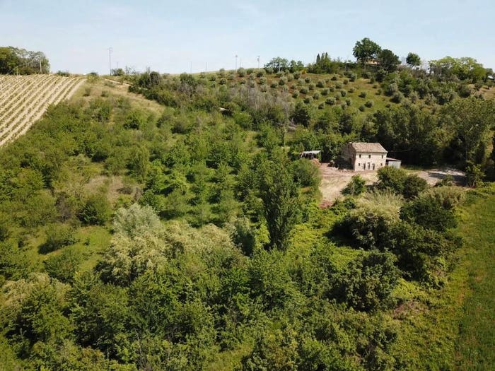 Casa con 6 locali in vendita in Eschito No Number, Montottone