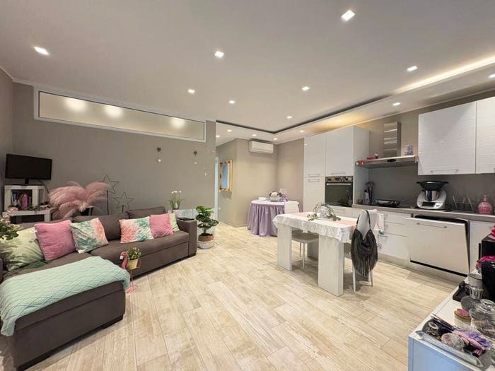 Appartamento trilocale in vendita in Viale Leonardo, Lido Adriano Lido di Dante, Ravenna