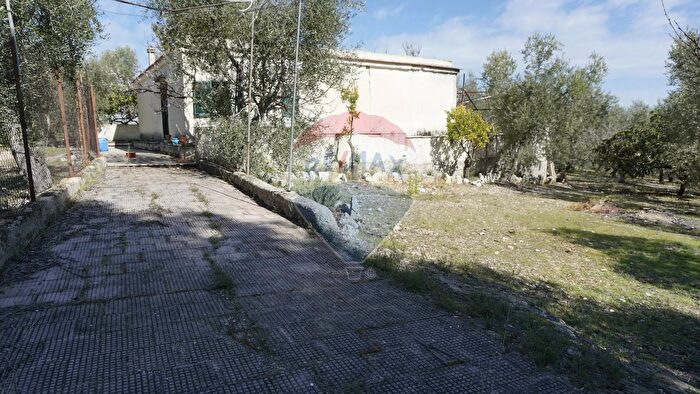 Casa bilocale in vendita in Località Costella Snc, Vieste