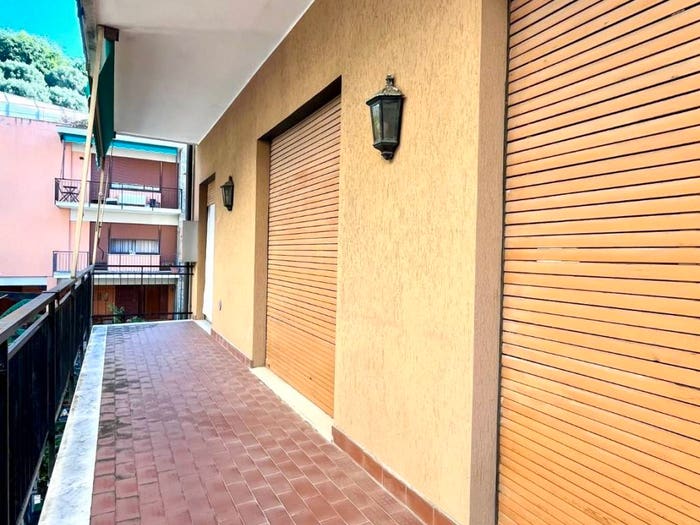 Appartamento trilocale in vendita in Via Gioiello, Centro, Cogoleto