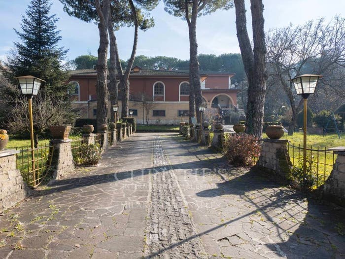 Casa con 6 locali in vendita in Via Madonna della Sanità, Centro, Alatri