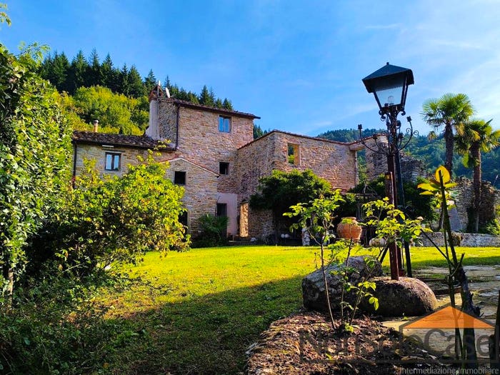 Casa con 6 locali in vendita in Via dell'Autodromo, Scarperia e San Piero