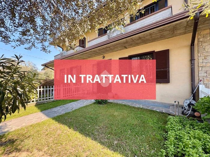 Casa quadrilocale in vendita in Via Sala, Cazzago San Martino Calino, Cazzago San Martino