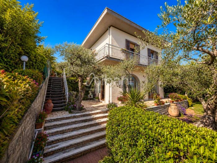 Casa con 6 locali in vendita in Via Carpanini, Lerici Paese, Lerici