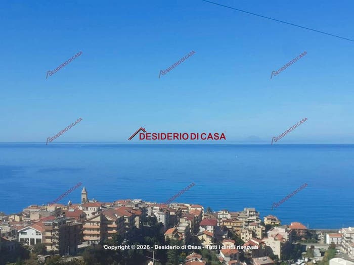 Casa con 5 locali in vendita in Strada Panoramica di Circonvallazione, Centro, Gioiosa Marea