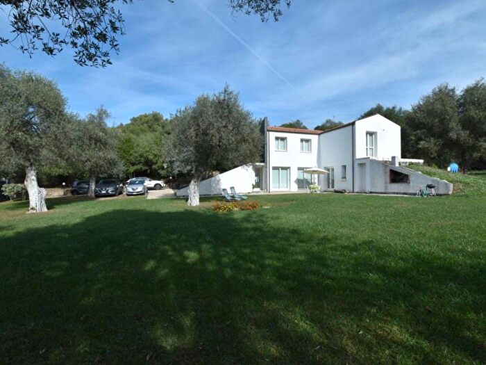 Casa con 5 locali in vendita in Vicinale Prunizzedda Luna e sole, Serra Secca, Sassari