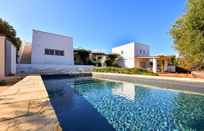 Casa con 6 locali in vendita in Strada Bufalaria Sn, Carovigno