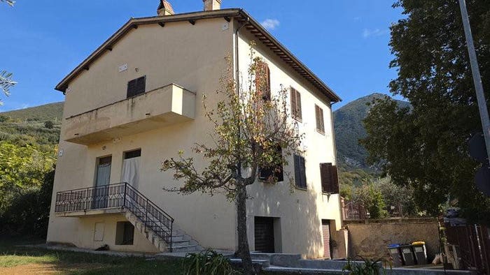 Appartamento quadrilocale in vendita in Via Altolina, Vescia Belfiore Scanzano, Foligno