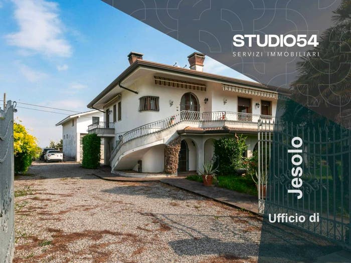 Appartamento con 6 locali in vendita in Via Giovanni Pascoli, Revedoli, Eraclea