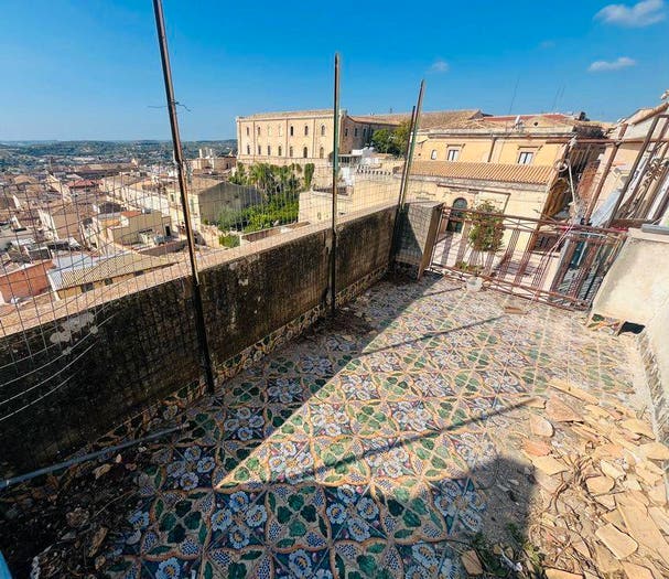 Casa con 6 locali in vendita in Ronco Antonio Guastella, Centro, Noto