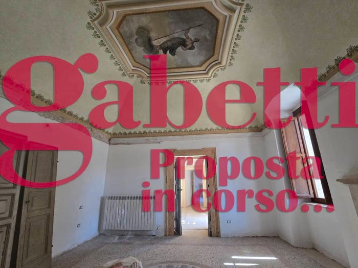 Appartamento con 6 locali in vendita in Via Rocca di Corno, Villa Comunale, L'Aquila