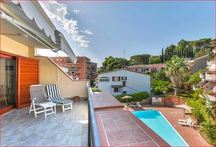 Appartamento trilocale in vendita in Piazza Eroi della Resistenza, Porto Azzurro