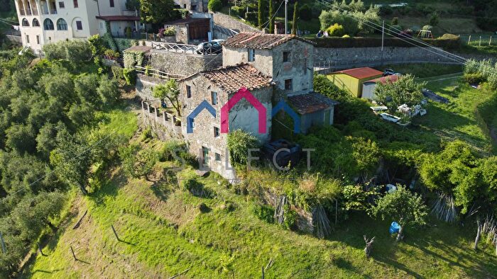 Casa con 6 locali in vendita in Tereglio Sn, Coreglia Antelminelli