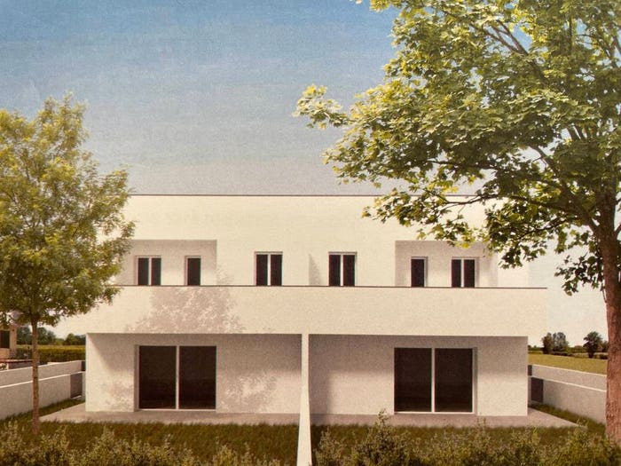 Casa quadrilocale in vendita in Via Voltuzza, Roncadello, Forlì