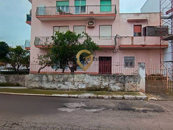 Casa con 6 locali in vendita in Via Monsignor Pietro Doimo Munzani, Santa Chiara Sant'Angelo, Brindisi