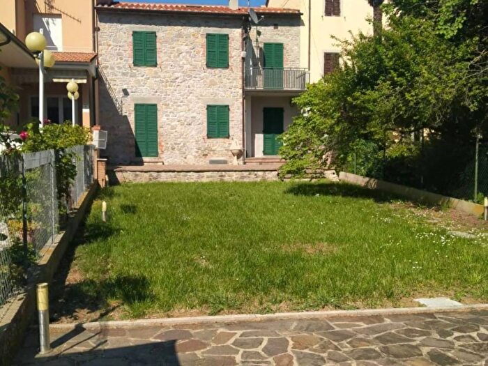 Appartamento quadrilocale in vendita in Lungolago, San Feliciano, Magione