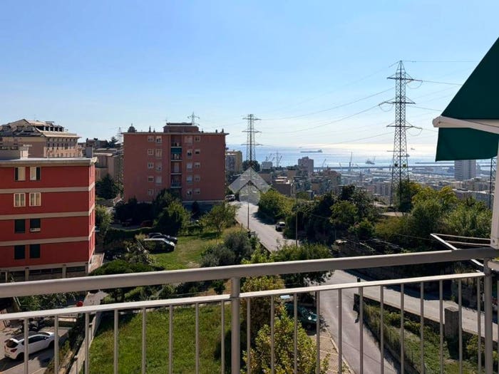 Appartamento bilocale in vendita in Via Buonvicini, Dinegro, Genova
