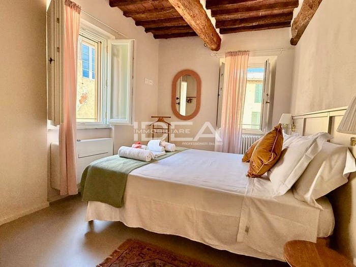 Appartamento quadrilocale in vendita in via S Giorgio, Piazza Napoleone San Michele, Lucca