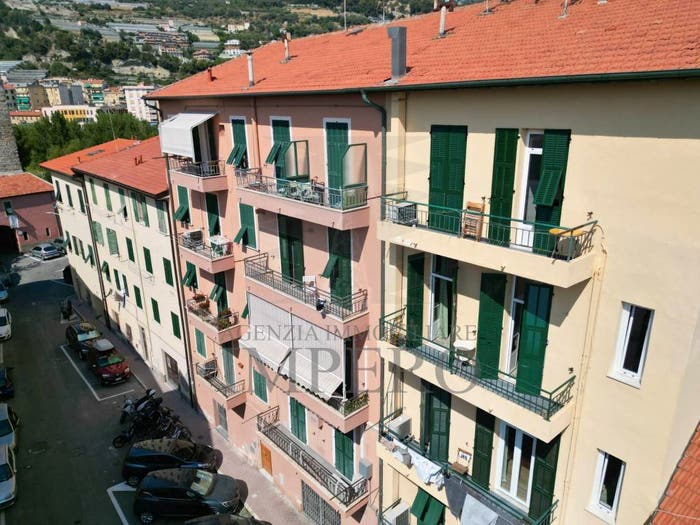 Appartamento bilocale in vendita in Via Cristoforo Colombo, Centro Storico, Ventimiglia