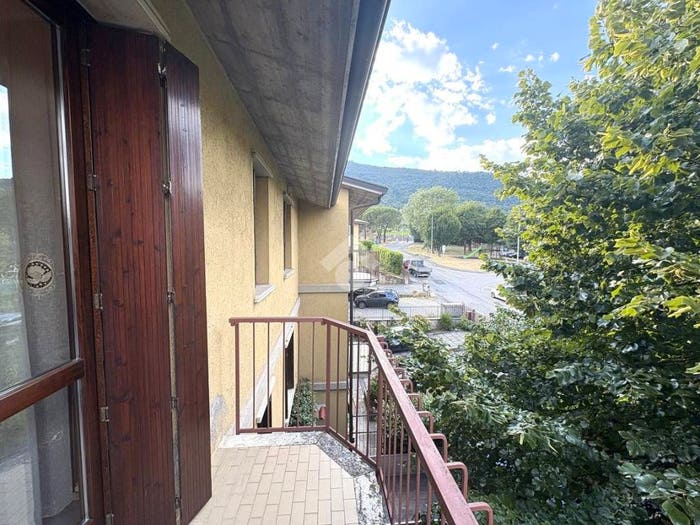Appartamento trilocale in vendita in Via XXV Aprile, Colombaro Timoline, Corte Franca