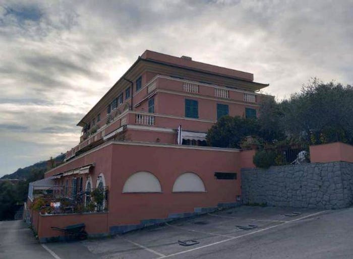 Appartamento trilocale in vendita in Via Parma, Caperana, Chiavari