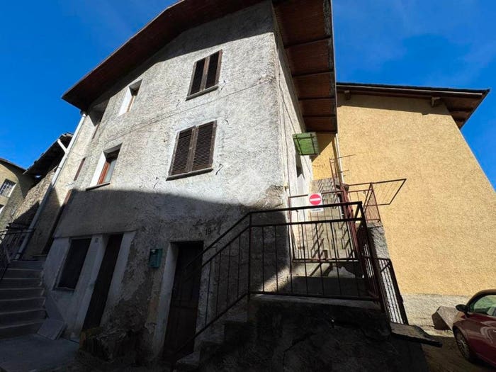 Casa trilocale in vendita in Via fontanina, Regoledo, Cosio Valtellino