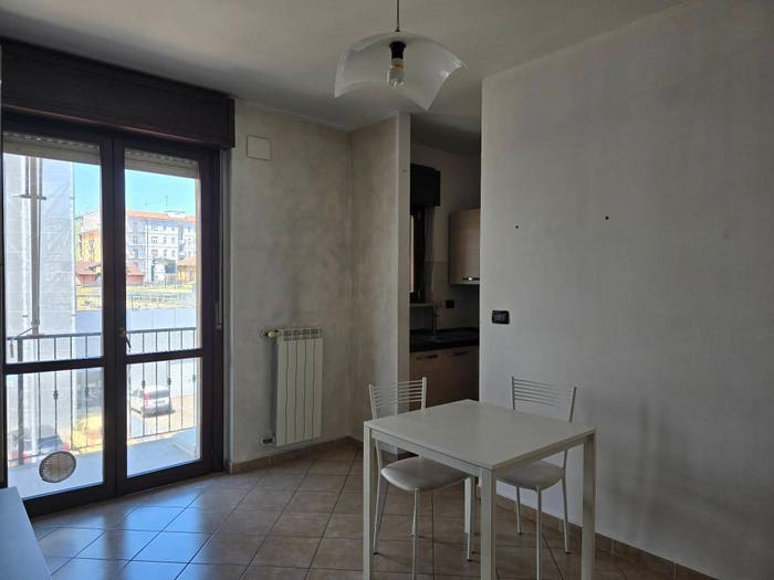 Appartamento bilocale in vendita in Via Eugenio Clara, Centro, Chivasso