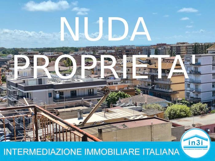 Appartamento trilocale in vendita in Via Livorno, Centro, Ladispoli