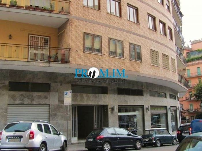 Appartamento con 6 locali in vendita in Corso Vittorio Emanuele, Mergellina Piedigrotta, Napoli