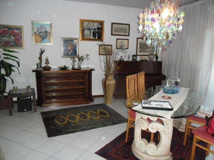 Appartamento quadrilocale in vendita in Avenza, Carrara