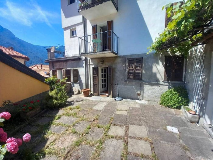 Appartamento bilocale in vendita in Careno, Nesso