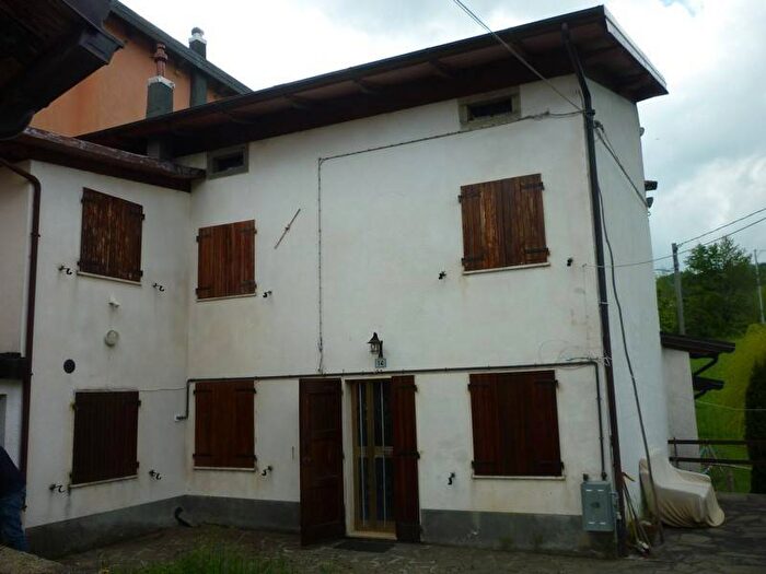 Casa con 5 locali in vendita in Località Casa Lonardello, Case Lonardello, Pievepelago