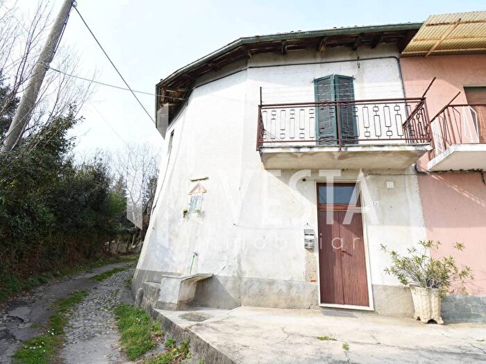 Casa quadrilocale in vendita in Via Giovanni Schiaparelli, Monticello Brianza