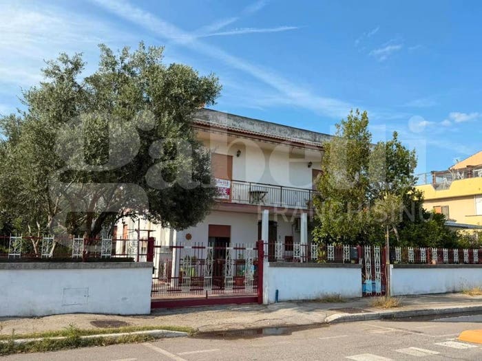 Appartamento trilocale in vendita in Via Arturo Toscanini, Semicentro, Aprilia