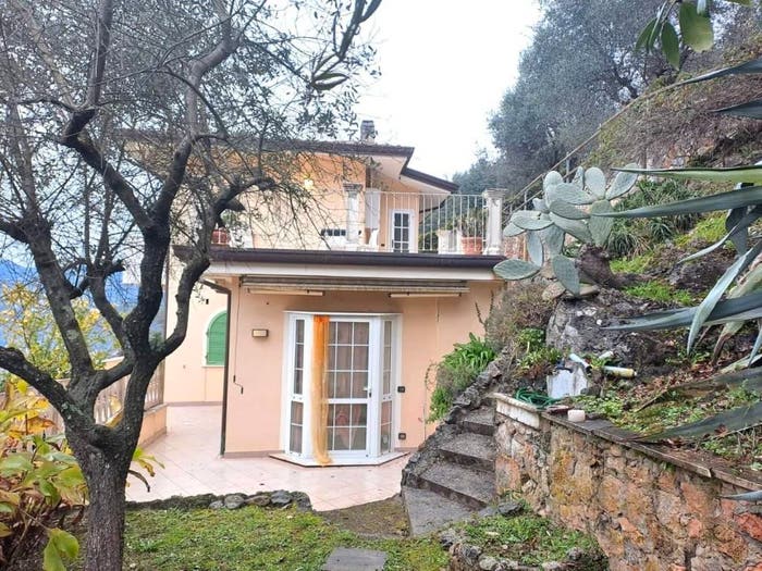 Casa con 5 locali in vendita in Miseglia Bedizzano Codena, Carrara