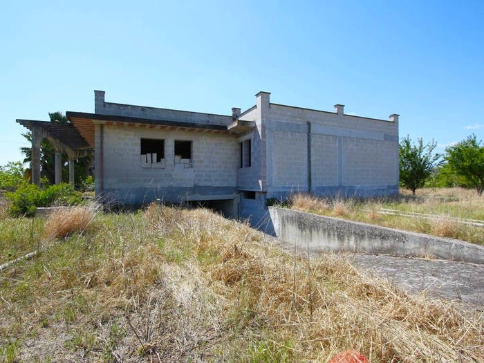 Casa con 5 locali in vendita in SP, Supersano