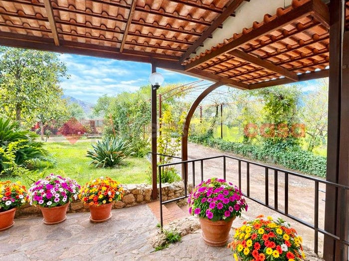 Casa con 6 locali in vendita in Contrada Sant Elmo, Itri
