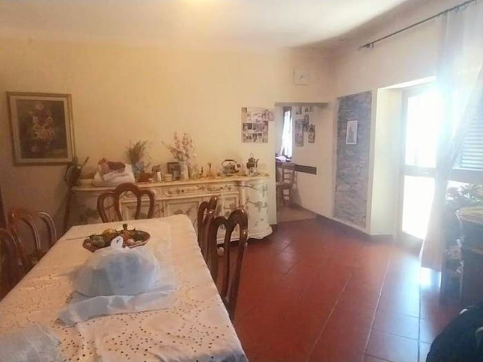 Casa con 6 locali in vendita in Centro, Calci