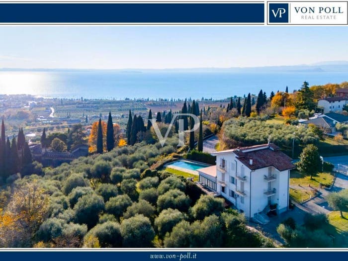 Casa con 6 locali in vendita in San Colombano, Bardolino