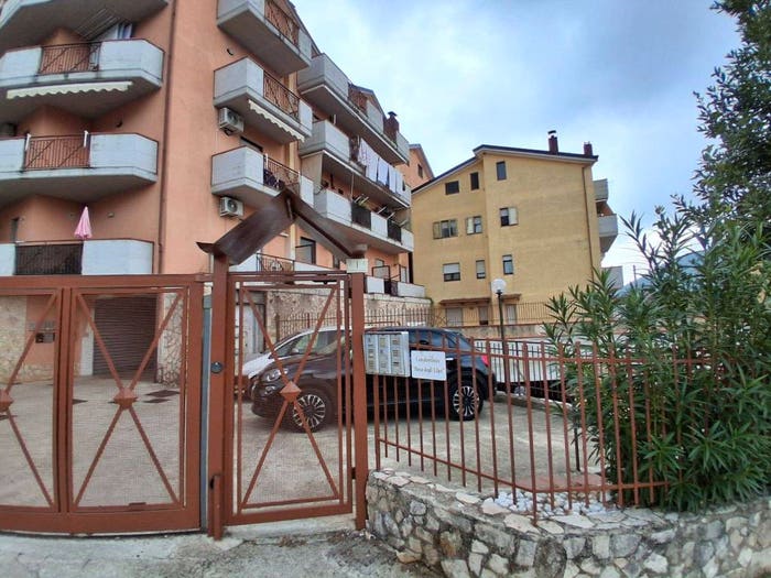 Appartamento trilocale in vendita in Via Provinciale Madonnelle, Centro, Castiglione del Genovesi