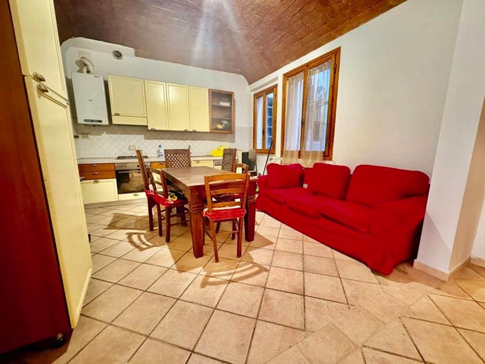 Appartamento con 5 locali in vendita in Via P Neri, Centro, Castelfiorentino
