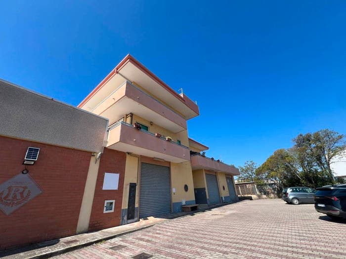 Appartamento quadrilocale in vendita in Via Antica, Zona Industriale, Bellizzi