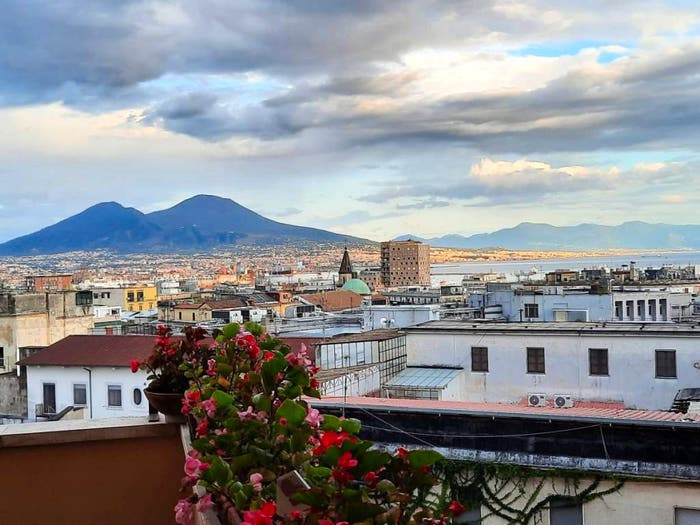 Appartamento con 6 locali in vendita in Piazza Carità, Centro Storico, Napoli