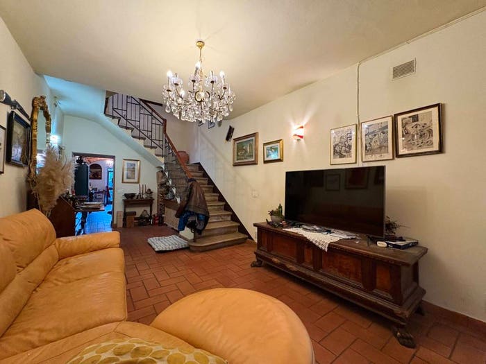 Casa con 6 locali in vendita in Via San Domenico, Porta San Lorentino, Arezzo