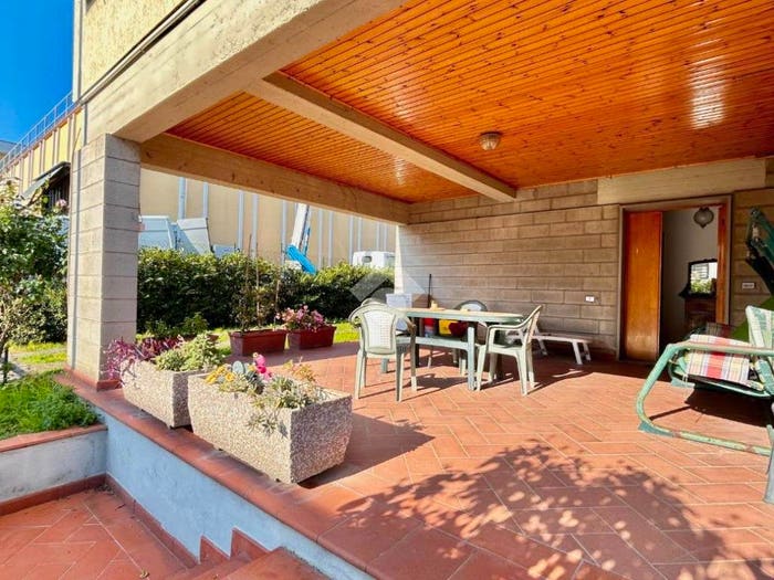 Casa con 5 locali in vendita in Via Lambruschini, Sant'Agostino, Pistoia